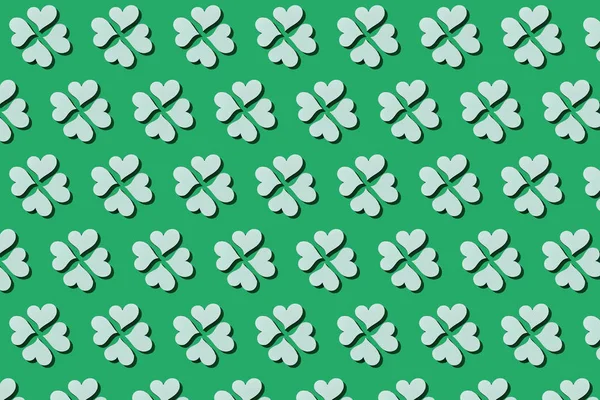 水平假日背景 由三叶草制成 有四个白色花瓣 由纸张手工制成 绿色背景 阴影坚硬 圣帕特里克快乐日的概念 — 图库照片