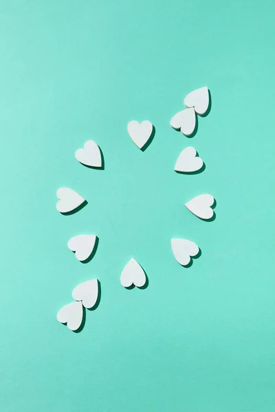 Creative Valentine Festive Frame Handmade Plaster Hearts Diagonal Arrow Light — Stockfoto