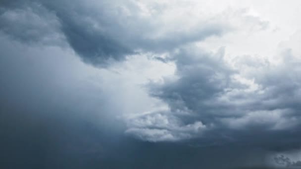 Nuages de tempête dramatiques — Video