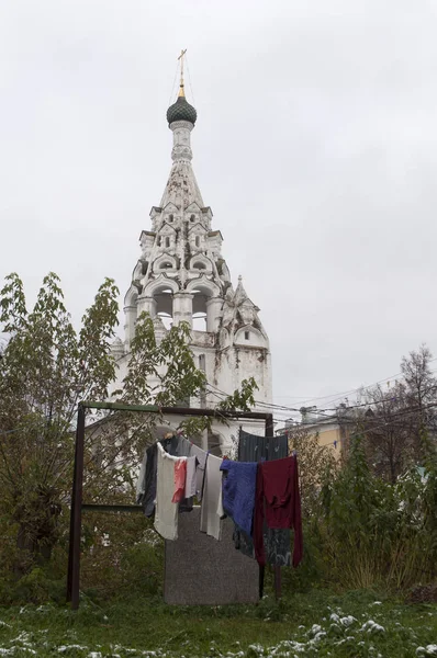 Alte Kirche in Jaroslawl, Russland. — Stockfoto