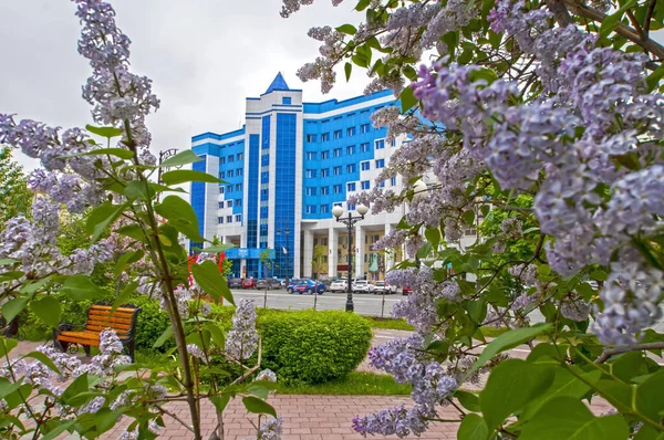 Tyumen Rusia Mayo 2020 Modernos Edificios Oficinas Calle Central Tyumen —  Fotos de Stock