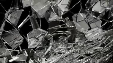 cam kırılma ve paramparça ağır çekimde. Alfa mat