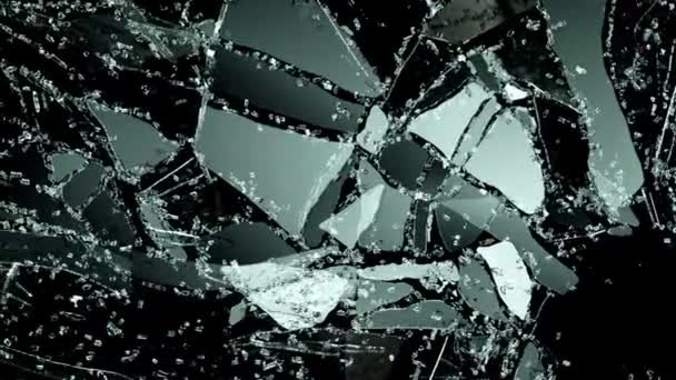 Verre noir fissuré et brisé 