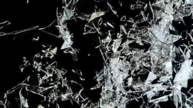 Kırık cam parçaları