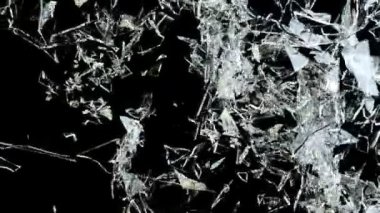 Kırık cam parçaları