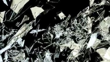 Kırık cam parçaları