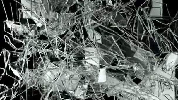 用慢动作的裂纹和破碎的玻璃 — 图库视频影像