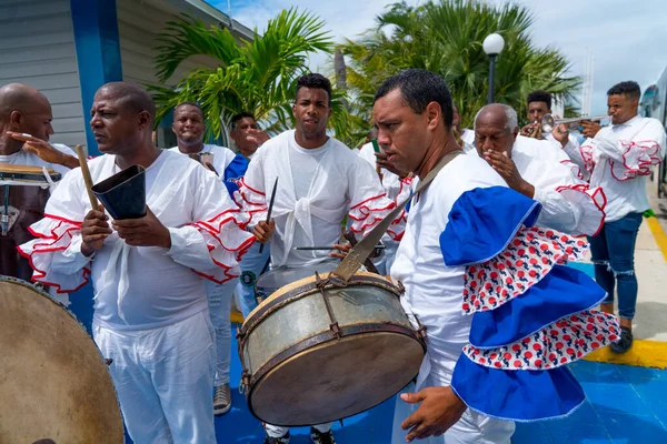 Cuban Musicians Traditional Costumes Perform Tourists Santa Maria Santa Clara — Stock Photo, Image