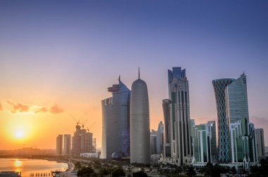Gün batımında Doha