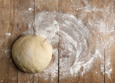 taze çiğ pizza dogh