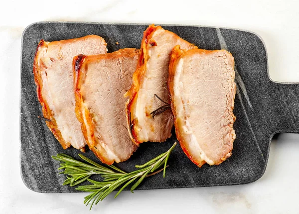 Geroosterde gesneden varkensvlees — Stockfoto