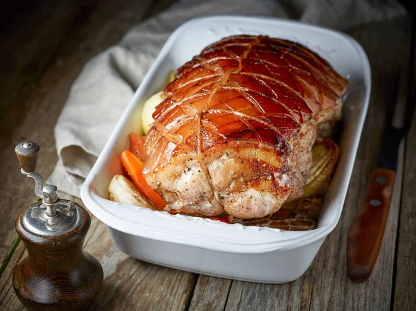 Roasted pork and vegetables — Stock Photo, Image