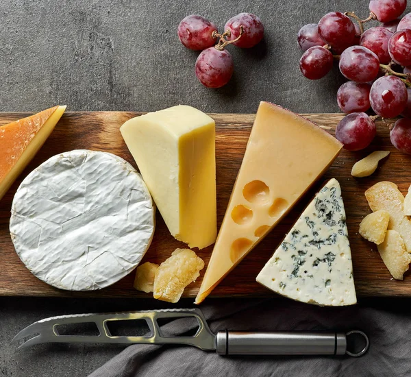 Various types of cheese — Stock Photo, Image