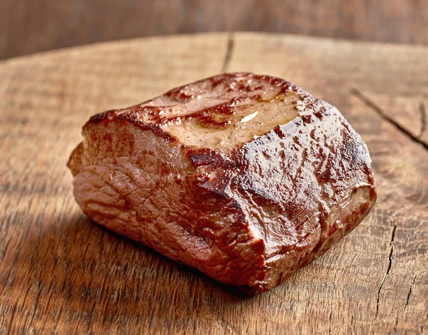 Jelení steak na maso — Stock fotografie
