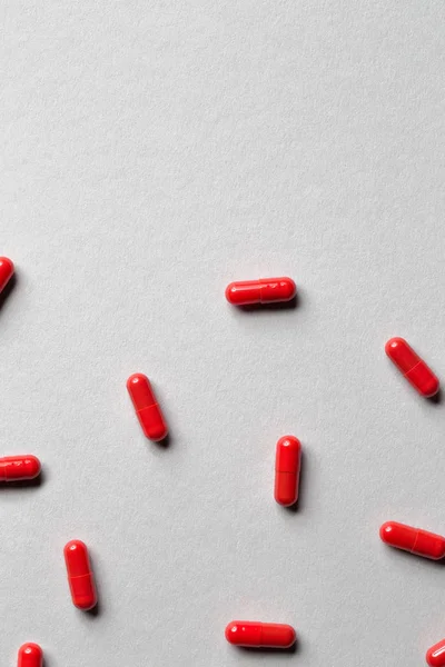 Cápsulas de medicamentos rojos — Foto de Stock