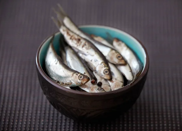 碗里的盐渍鲱鱼 — 图库照片