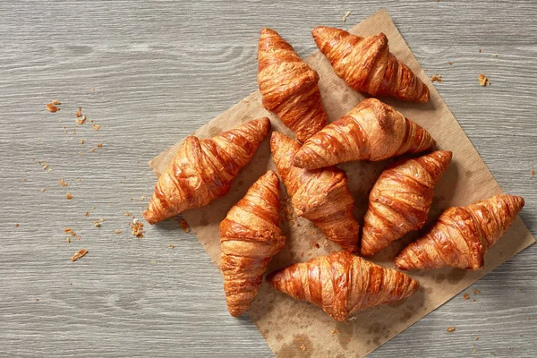 Frissen sütött croissant — Stock Fotó