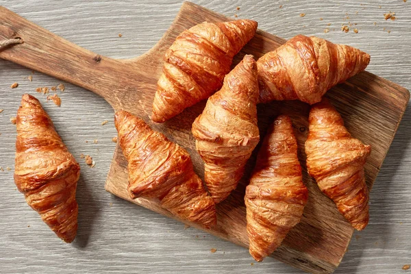 Croissants recién horneados — Foto de Stock