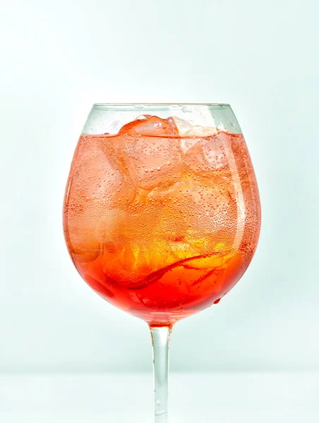 Verre de cocktail de spritz d'aperol — Photo