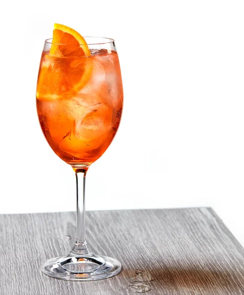 Copo de aperol spritz cocktail — Fotografia de Stock
