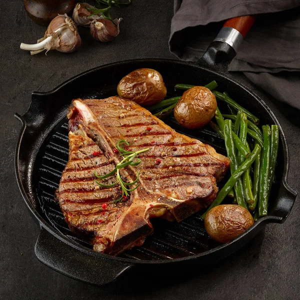 Grilled T bone steak — Stock Photo, Image