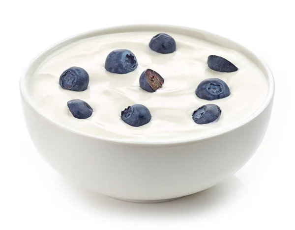 Ciotola di crema di yogurt con mirtilli — Foto Stock