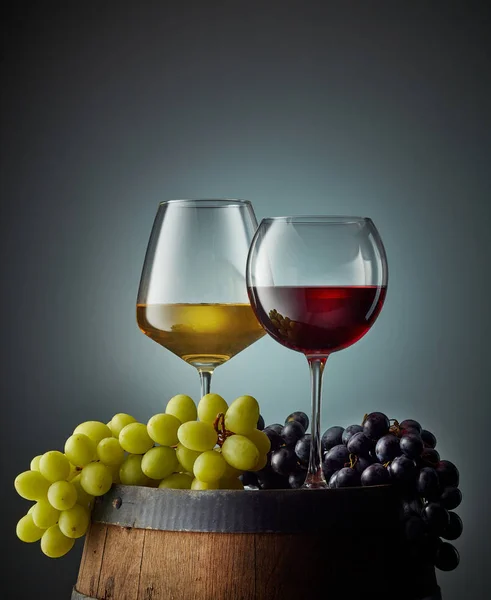 Twee glazen wijn — Stockfoto