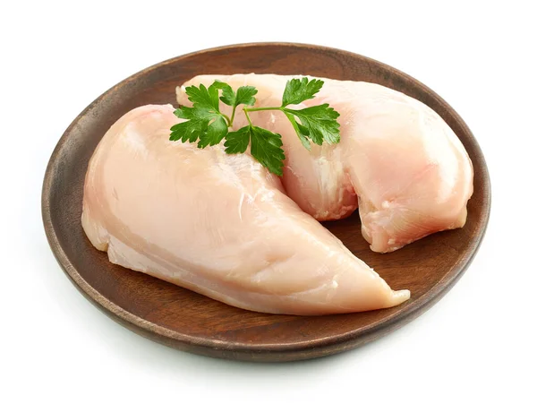 Świeże Surowe Mięso Filetowe Kurczaka Drewnianej Płycie Izolowane Białym Tle — Zdjęcie stockowe