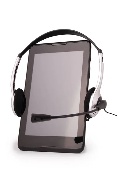 Preto tablet PC e fones de ouvido (caminho Clipping ) — Fotografia de Stock
