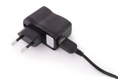 Şarj cihazına smartphone (kırpma yolu)