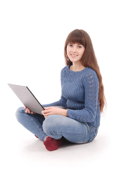Portret van student tienermeisje met laptop — Stockfoto
