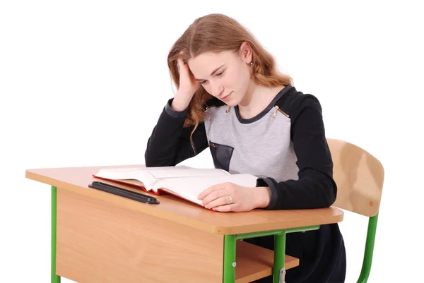 Bildung, Menschen, Teenager und Schulkonzept - Teenager-Schulmädchen — Stockfoto