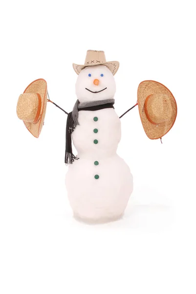 Bílý sněhulák s šálou a tři čepice. — Stock fotografie