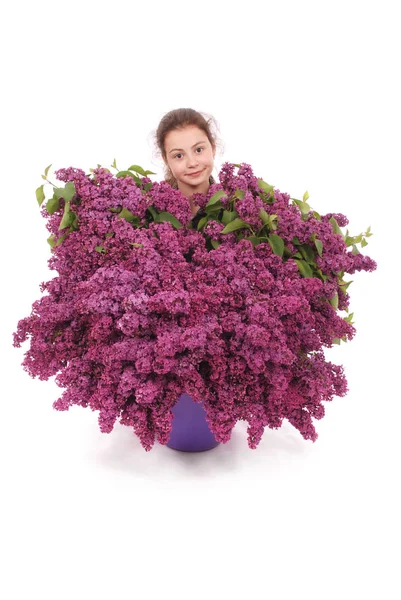 Çekici kız leylak tarafından ayakta