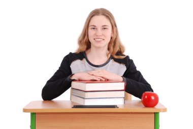 Bir masada oturan okul kız 
