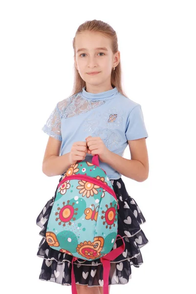 Porträt eines lächelnden Schulmädchens mit Rucksack — Stockfoto