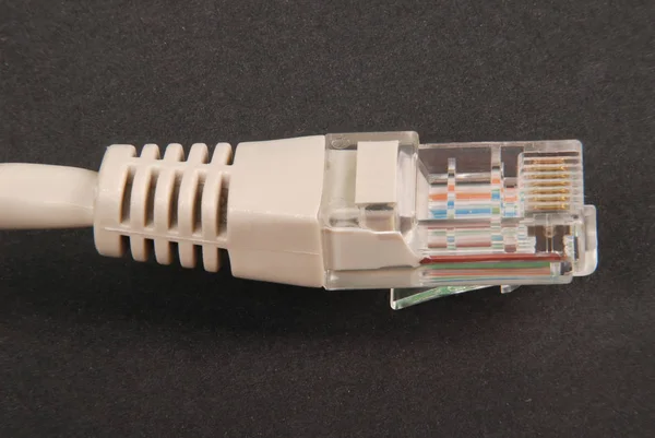 LAN kablosu ve bağlayıcı Rj45