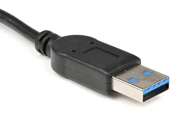Cavo USB da primo piano isolato su bianco . — Foto Stock