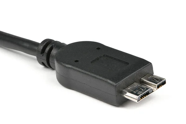 Fechar cabo USB isolado no branco . — Fotografia de Stock