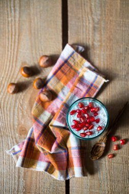 Sağlıklı chia puding Narlı