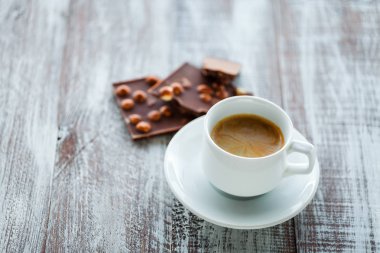 Çikolata kahve ile