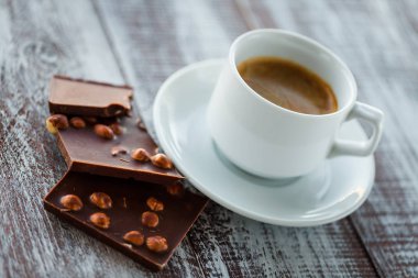 Çikolata kahve ile