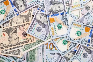 ahşap arka plan üzerinde dolar