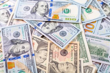 ahşap arka plan üzerinde dolar
