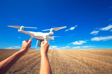 Uçak ve fotoğrafçı'nın yakışıklı