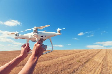 Uçak ve fotoğrafçı'nın yakışıklı