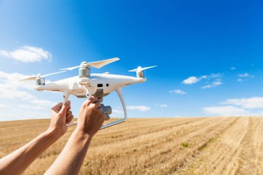 Uçak ve fotoğrafçı'nın yakışıklı