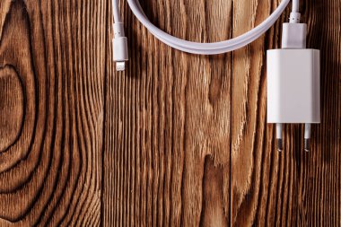 Kablo telefon şarj cihazı