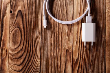 Kablo telefon şarj cihazı