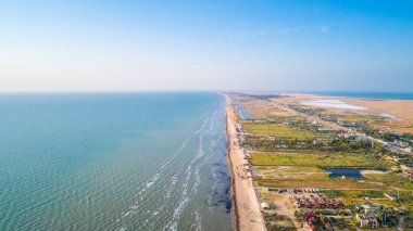 Güzel güneşin doğuşunu Beach.